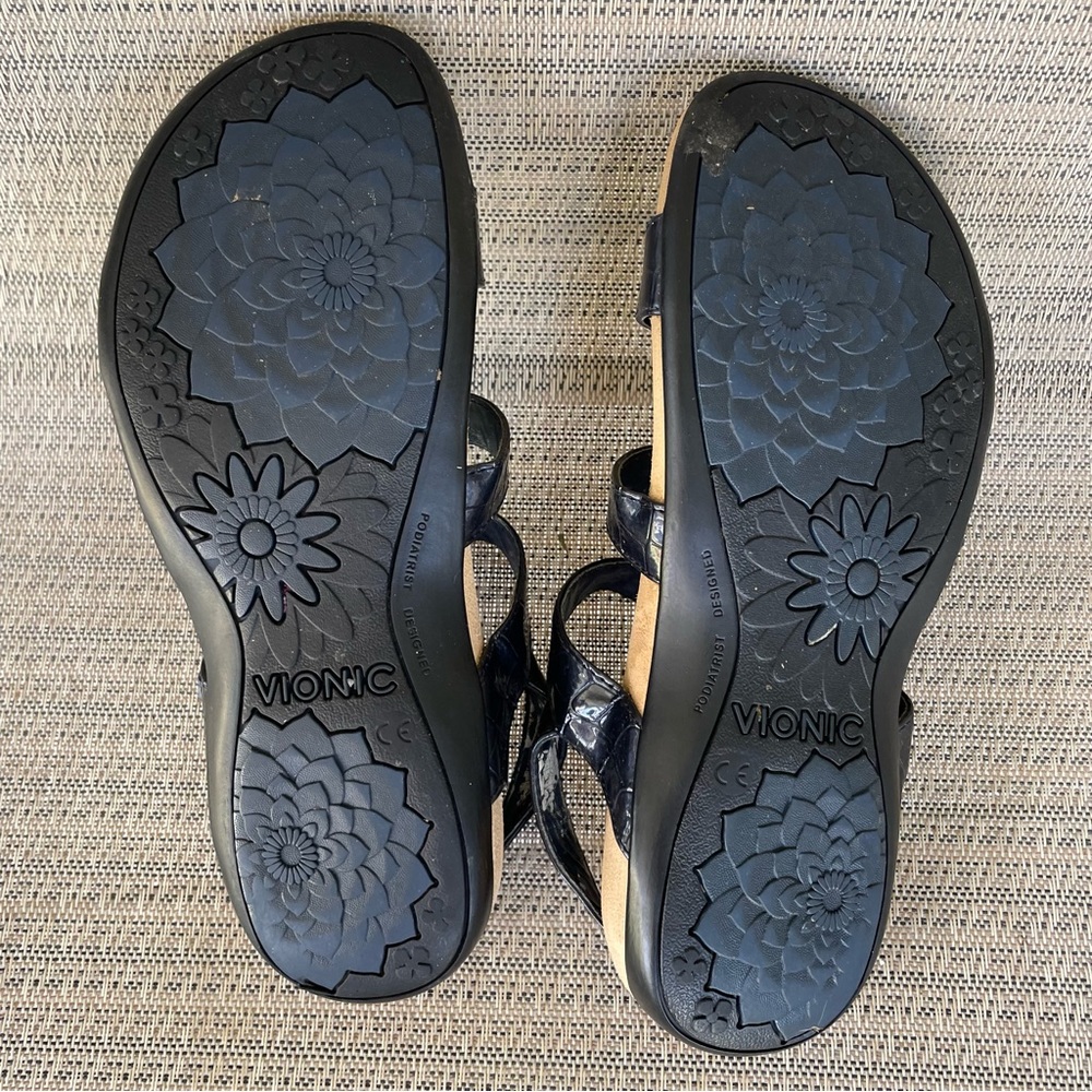 Vionic Amber Navy Back Strap Sandals Orthodic Size 8 - Picture 8 of 9